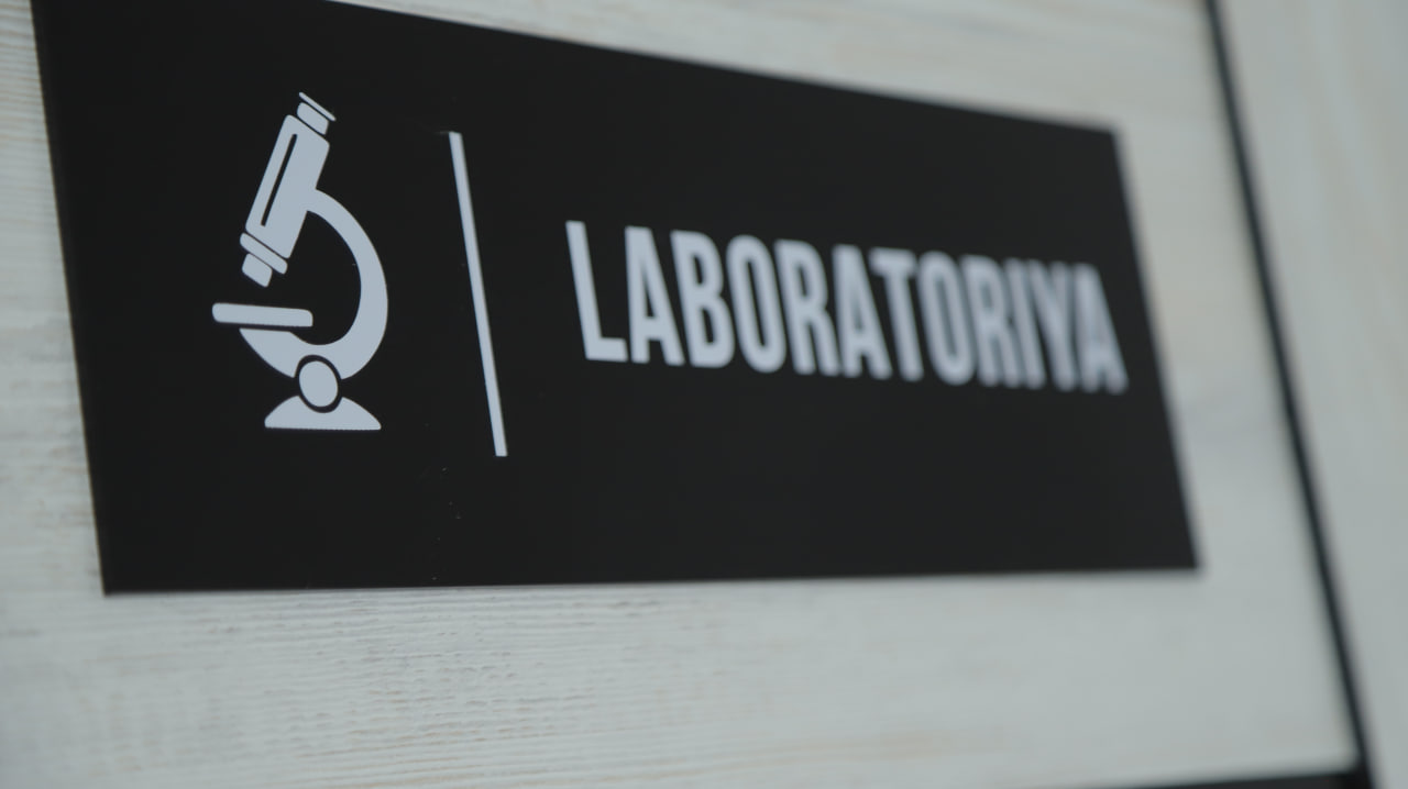 Tez jinsiy aloqa tezligi Spekulum yordamida anal tekshiruv